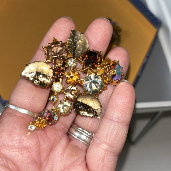 Vintage Austria Signed of Glass Rhinestone beautiful Gold Metal Brooch,Earrings - Picture 11 of 15